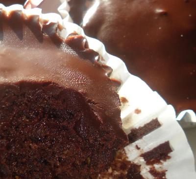 chocolate_cupcake2.teaser.jpg