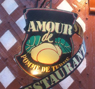 restaurant sign in Rennes, France, ©Ciprian Tutu restaurant sign in Rennes, France, ©Ciprian Tutu