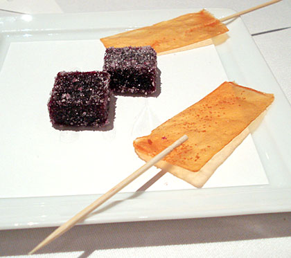 fatduck_beetrootjelly.jpg