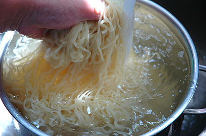 washing_noodles.jpg