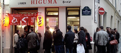 IMG: Lining up for ramen (lamen) in Paris.